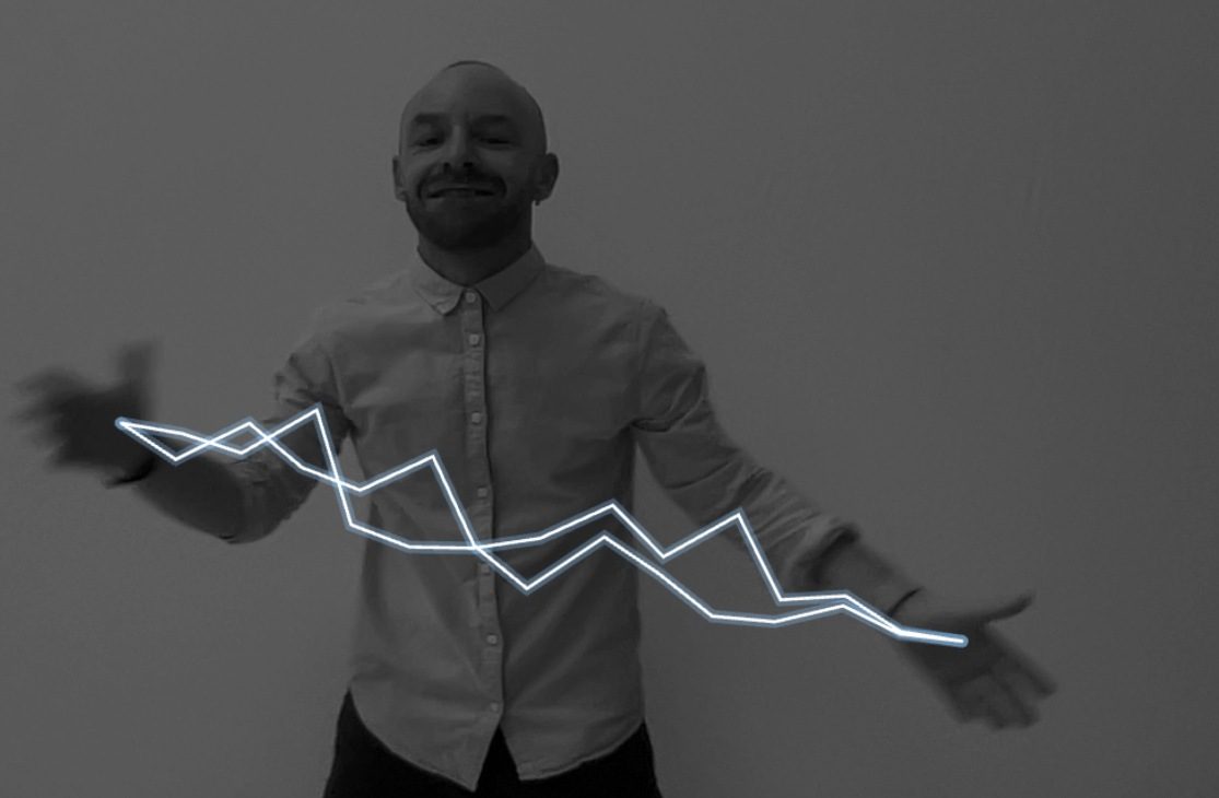 Modo baile: los brazos dejan un rastro de luz.
